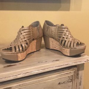 Pierre Dumas Wedges